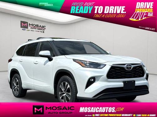Wind Chill Pearl 2023 Toyota Highlander XLE