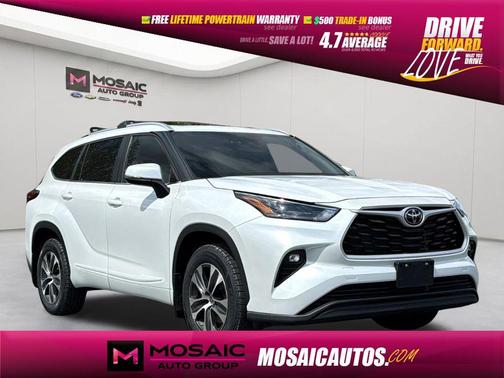 Wind Chill Pearl 2023 Toyota Highlander XLE