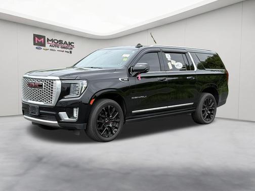 Onyx Black 2022 GMC Yukon XL Denali