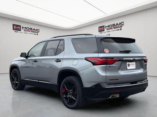 Sterling Grey Metallic 2023 Chevrolet Traverse Premier