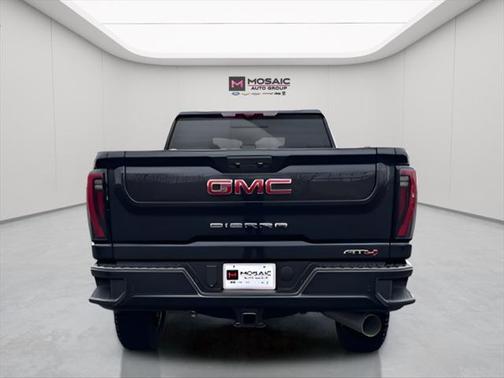 2025 GMC Sierra 2500 AT4