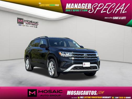 Deep Black Pearl 2022 Volkswagen Atlas 3.6L SE w/Technology