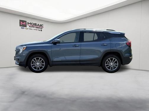 Downpour Metallic 2024 GMC Terrain SLT