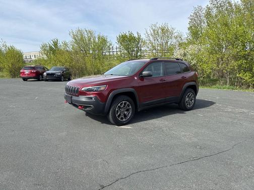 Velvet Red Pearlcoat 2020 Jeep Cherokee Trailhawk