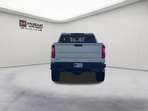 Summit White 2026 Chevrolet Silverado 1500 LT Trail Boss