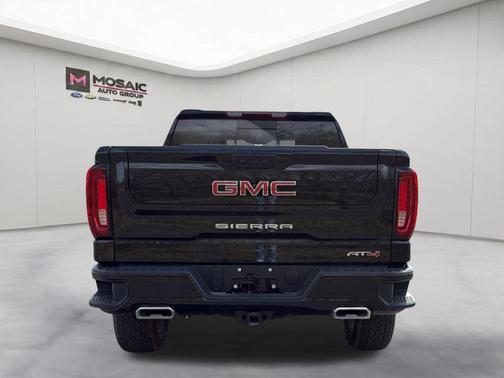 Onyx Black 2025 GMC Sierra 1500 AT4