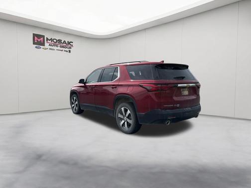 Radiant Red Tintcoat 2023 Chevrolet Traverse LT Leather