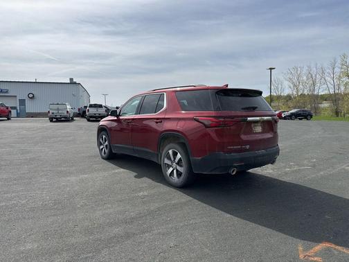 Radiant Red Tintcoat 2023 Chevrolet Traverse LT Leather