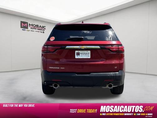 Radiant Red Tintcoat 2023 Chevrolet Traverse LT Leather