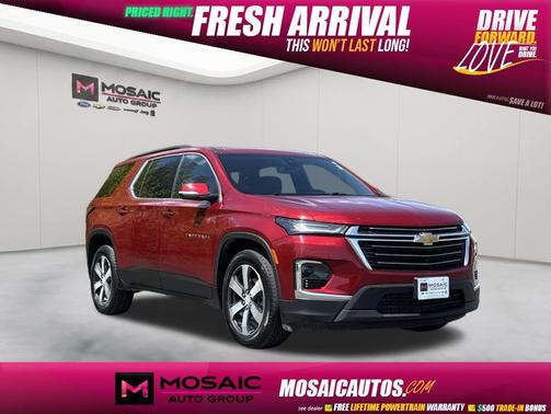 Radiant Red Tintcoat 2023 Chevrolet Traverse LT Leather