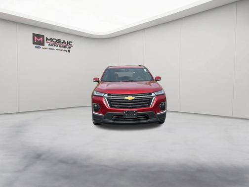 Radiant Red Tintcoat 2023 Chevrolet Traverse LT Leather