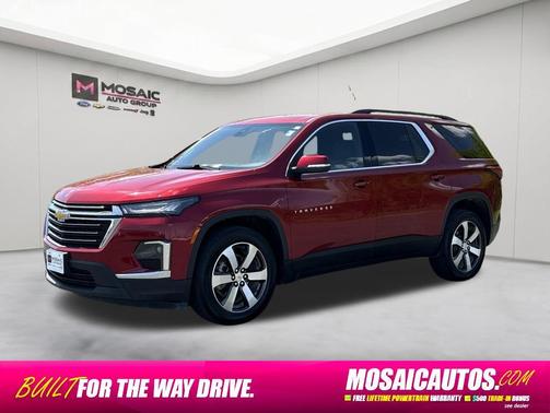 Radiant Red Tintcoat 2023 Chevrolet Traverse LT Leather