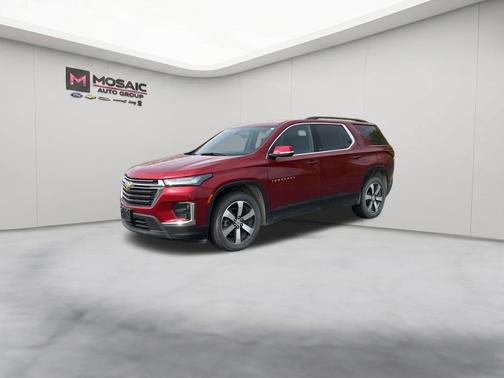 Radiant Red Tintcoat 2023 Chevrolet Traverse LT Leather