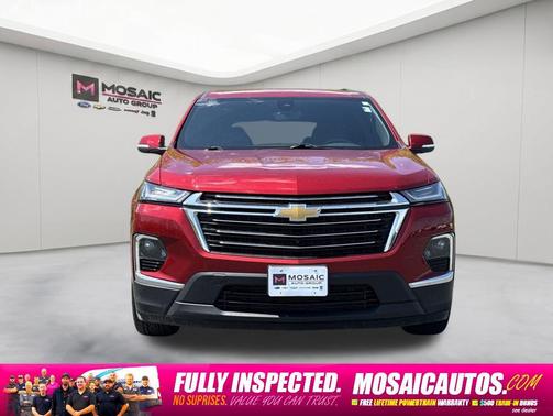 Radiant Red Tintcoat 2023 Chevrolet Traverse LT Leather