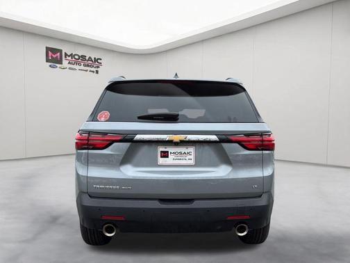 Sterling Gray Metallic 2023 Chevrolet Traverse LT Cloth