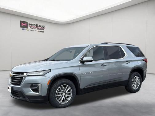 Sterling Gray Metallic 2023 Chevrolet Traverse LT Cloth