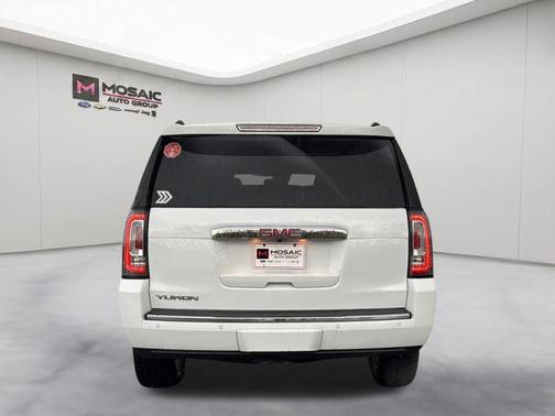 Summit White 2019 GMC Yukon Denali