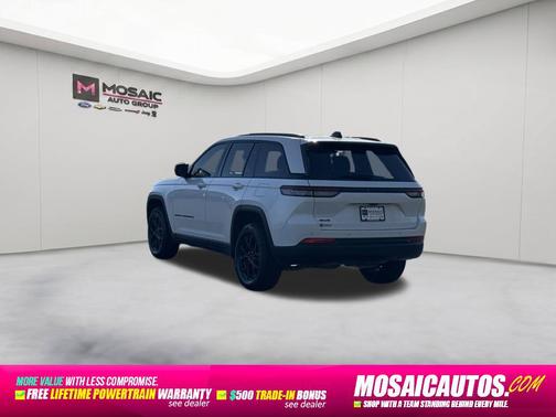 Bright White Clearcoat 2024 Jeep Grand Cherokee Altitude