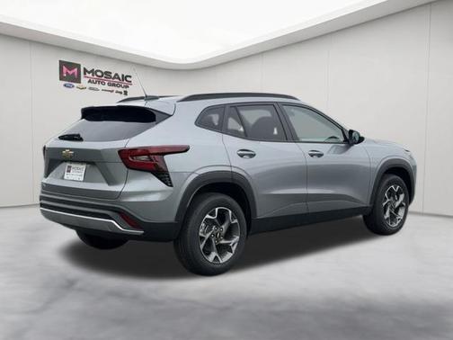 Sterling Gray Metallic 2026 Chevrolet Trax LT