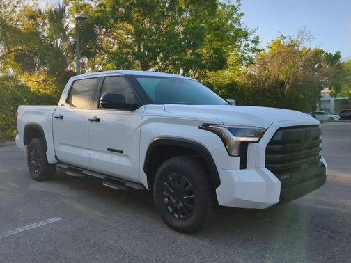 2025 Toyota Tundra SR5