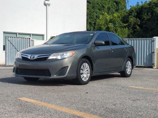 2014 Toyota Camry LE