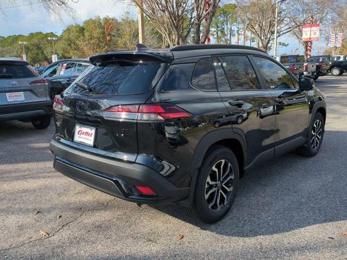 2026 Toyota Corolla Cross Hybrid SE