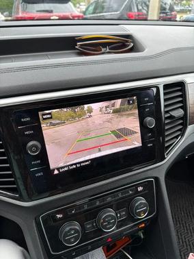 Pacific Blue 2019 Volkswagen Atlas 3.6L SEL Premium