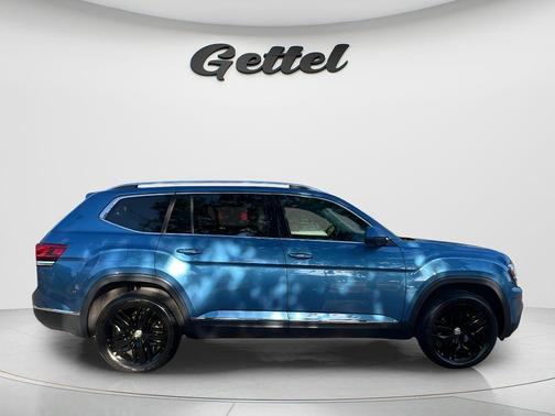 Pacific Blue 2019 Volkswagen Atlas 3.6L SEL Premium