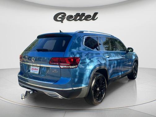 Pacific Blue 2019 Volkswagen Atlas 3.6L SEL Premium