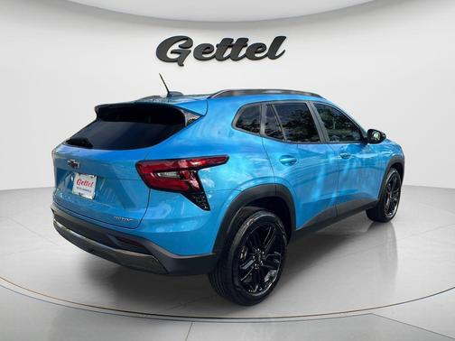 Marina Blue Metallic 2025 Chevrolet Trax FWD ACTIV