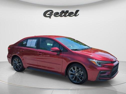 Pearl 2024 Toyota Corolla SE