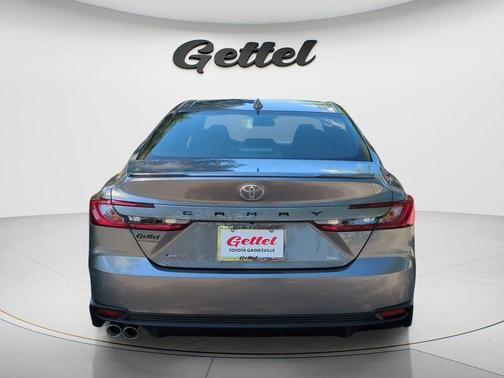 Metal 2026 Toyota Camry SE