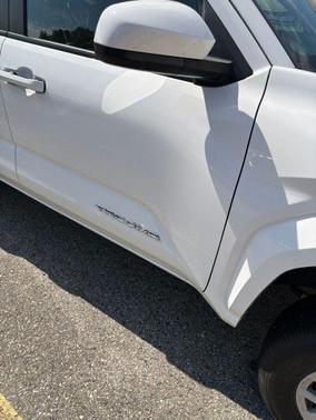 Ice Cap 2024 Toyota Tacoma SR5