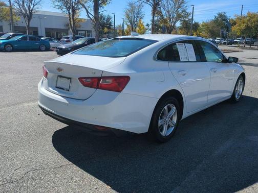 2024 Chevrolet Malibu LT
