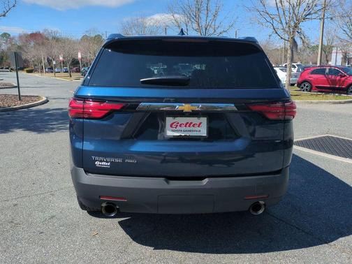 2022 Chevrolet Traverse LS