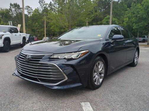2019 Toyota Avalon XLE