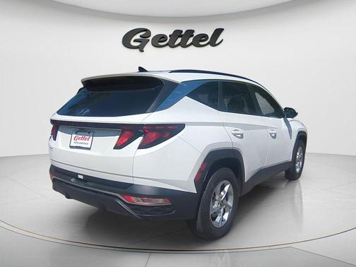 White Pearl 2024 Hyundai TUCSON SEL