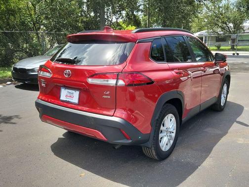 2024 Toyota Corolla Cross LE