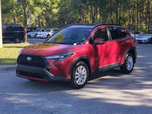 2024 Toyota Corolla Cross LE