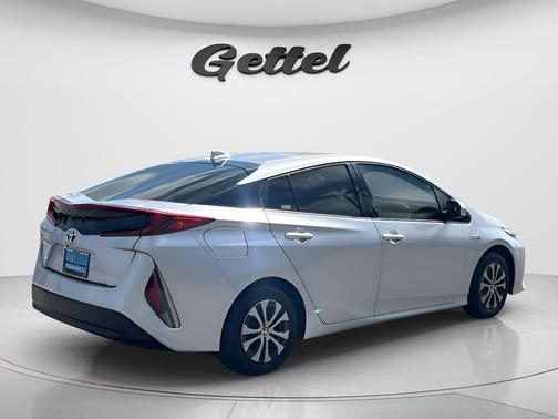 Classic Silver Metallic 2020 Toyota Prius Prime LE
