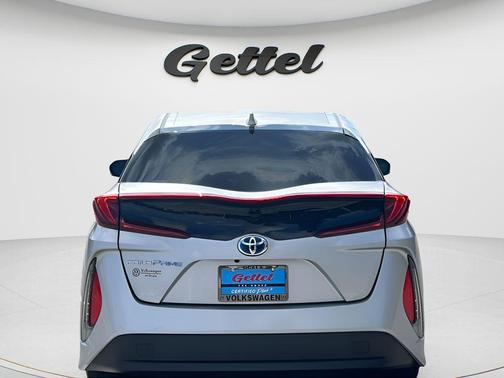Classic Silver Metallic 2020 Toyota Prius Prime LE