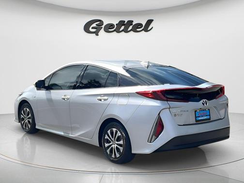 Classic Silver Metallic 2020 Toyota Prius Prime LE