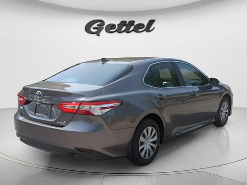 2019 Toyota Camry Hybrid LE