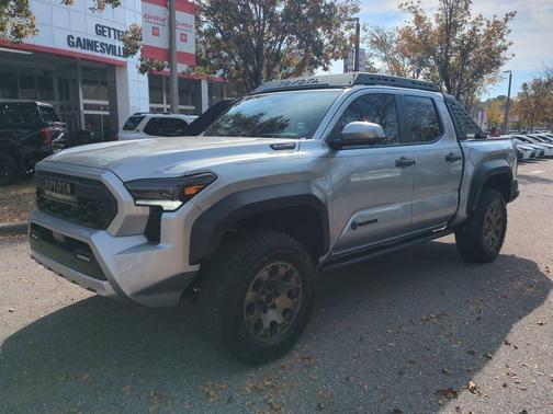 2025 Toyota Tacoma Hybrid Trailhunter