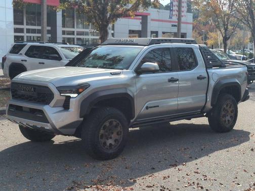2025 Toyota Tacoma Hybrid Trailhunter