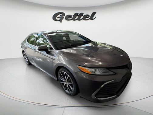 Predawn Gray Mica 2023 Toyota Camry XLE