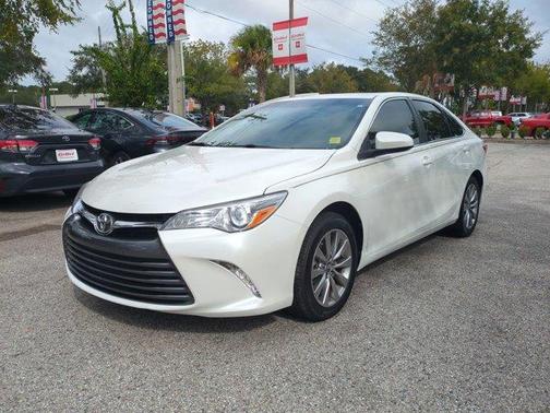 2016 Toyota Camry XLE