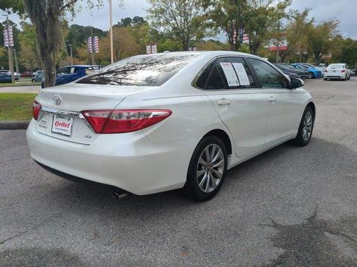 2016 Toyota Camry XLE