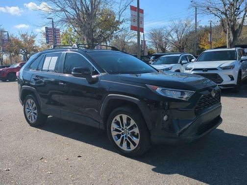 2021 Toyota RAV4 XLE Premium