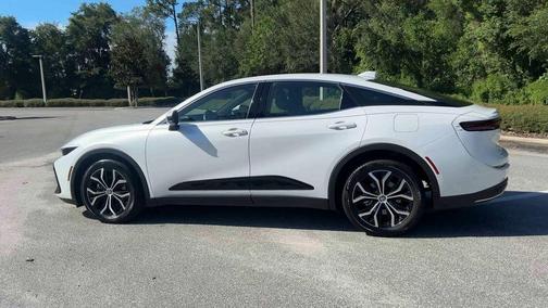 2023 Toyota Crown XLE